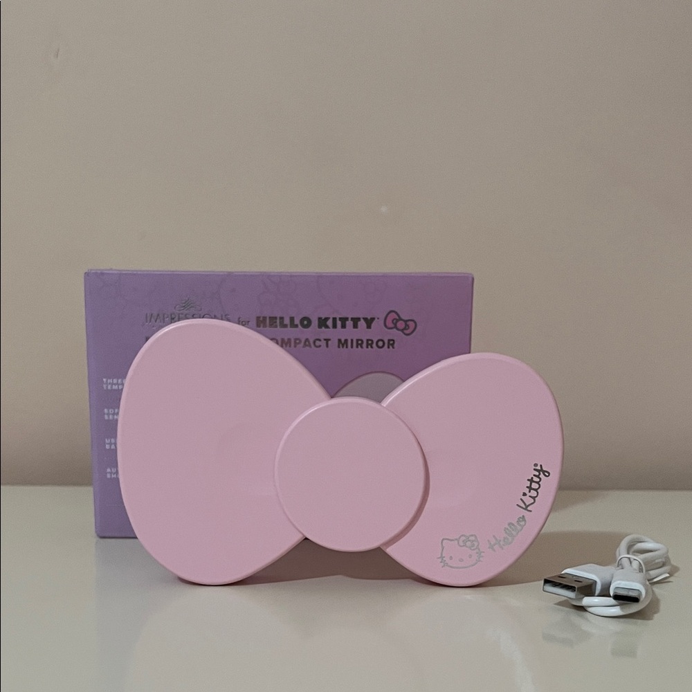 NIB Hello Kitty Impressions Mirror Compact Light Pink Bow with LED Lights Y2K